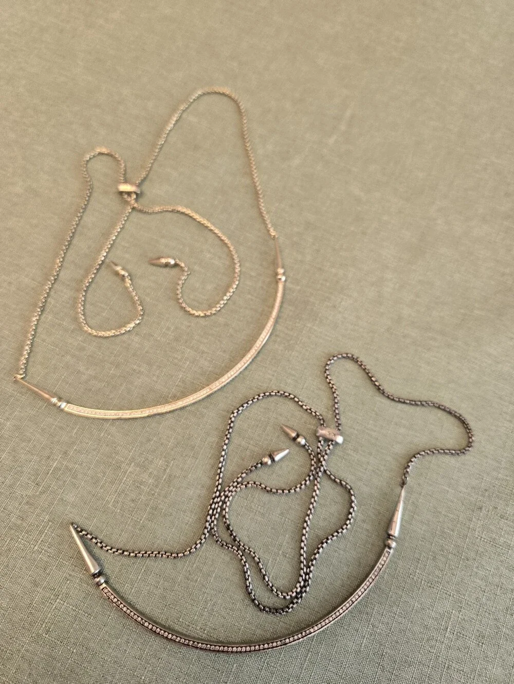 Kendra Scott bulk. 12 necklaces and 6 rings Various metals and conditions - Picture 8 of 11